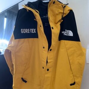 Men’s GORE-TEX® Mountain Jacket